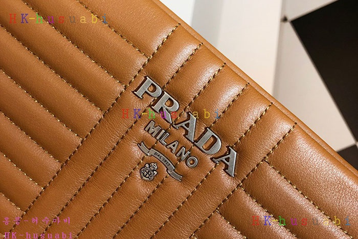 �ڹ̷��ޡ� ����� ���̾�׷� ü�� Ŭ��ġ P 1BF087-5