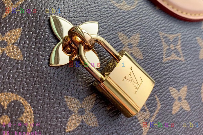 �ڹ̷��ޡ� ���̺��� �ö�� ��Ʈ�� M44360