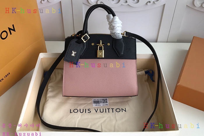 �ڹ̷��ޡ� ���̺��� ��Ƽ ��Ƽ�� ��Ʈ�� M51590 (4�÷�)