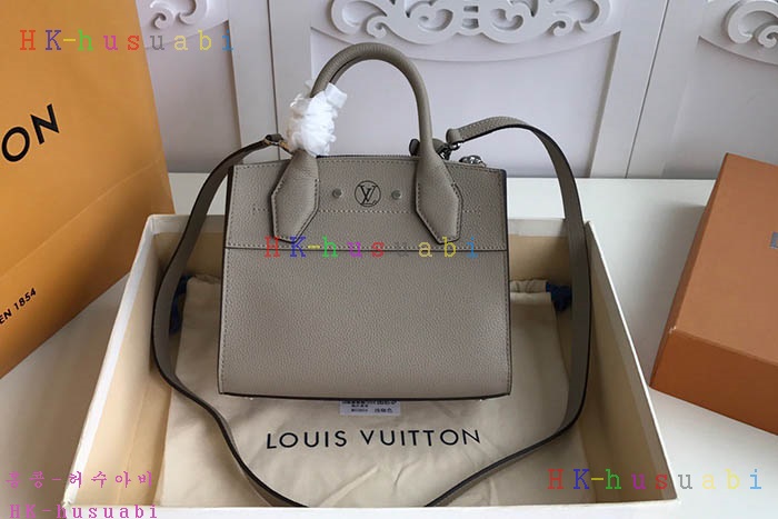 �ڹ̷��ޡ� ���̺��� ��Ƽ ��Ƽ�� ��Ʈ�� M51590 (4�÷�)