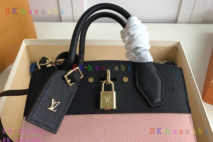 �ڹ̷��ޡ� ���̺��� ��Ƽ ��Ƽ�� ��Ʈ�� M51590 (4�÷�)