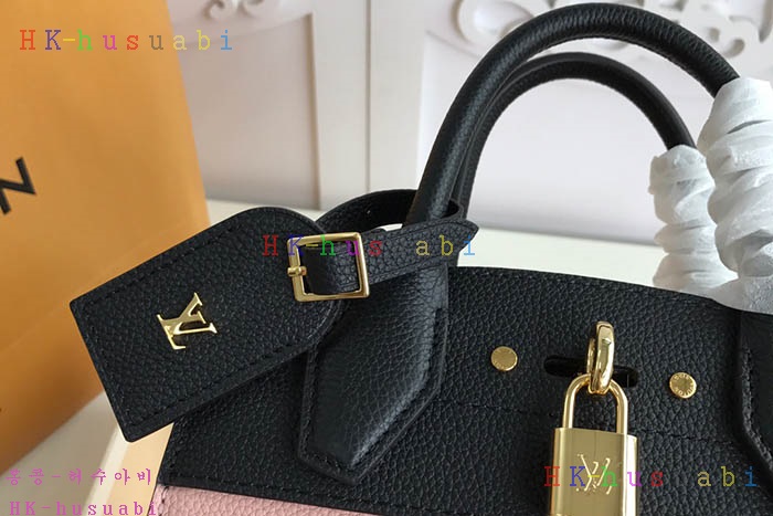 �ڹ̷��ޡ� ���̺��� ��Ƽ ��Ƽ�� ��Ʈ�� M51590 (4�÷�)