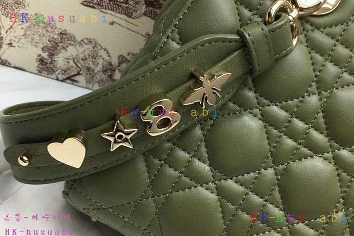 �ڹ̷��ޡ� ��� ���̵�� DR 18801