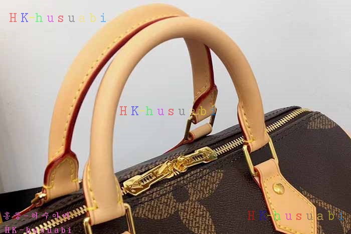 �ڹ̷��ޡ� ���̺��� ���̾�Ʈ ���׷� ���ǵ� �ݵѸ��� M44602 (�������)