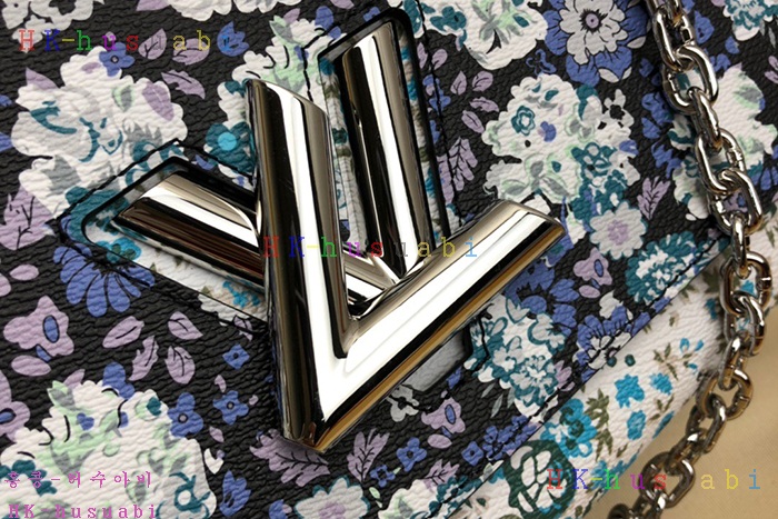 �ڹ̷��ޡ� ���̺��� Ʈ����Ʈ M55037