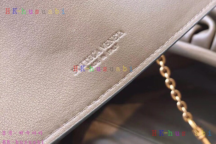 �ڹ̷��ޡ� ���װ�����Ÿ ���� ī�� �Ŀ�ġ BV 576227