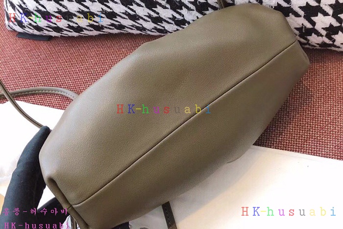 �ڹ̷��ޡ� ���װ�����Ÿ  ���� ī�� �Ŀ�ġ  BV 585852-2