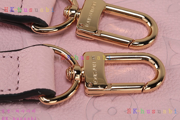 �ڹ̷��ޡ� ���̺��� ����Ʈ ��Ƽ��  M44018