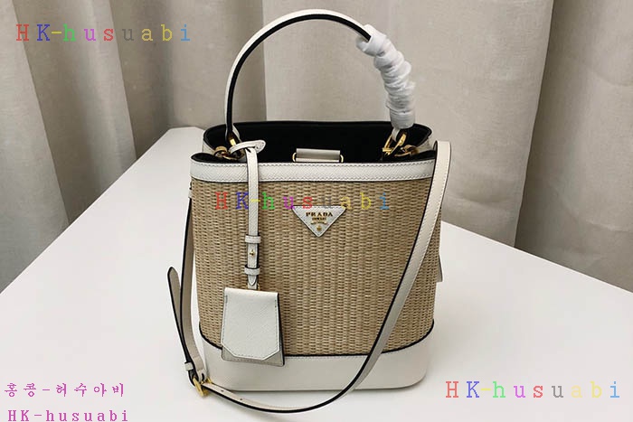 �ڹ̷��ޡ� ����� ������ PR 1BA212