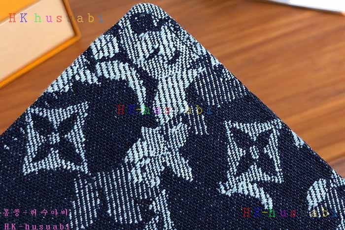 �ڹ̷��ޡڷ��̺��� ���¥ ���� M80032
