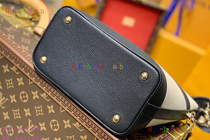 �ڹ̷��ޡڷ��̺��� ũ���� PM M57813