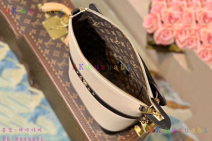 �ڹ̷��ޡڷ��̺��� ũ���� PM M57813