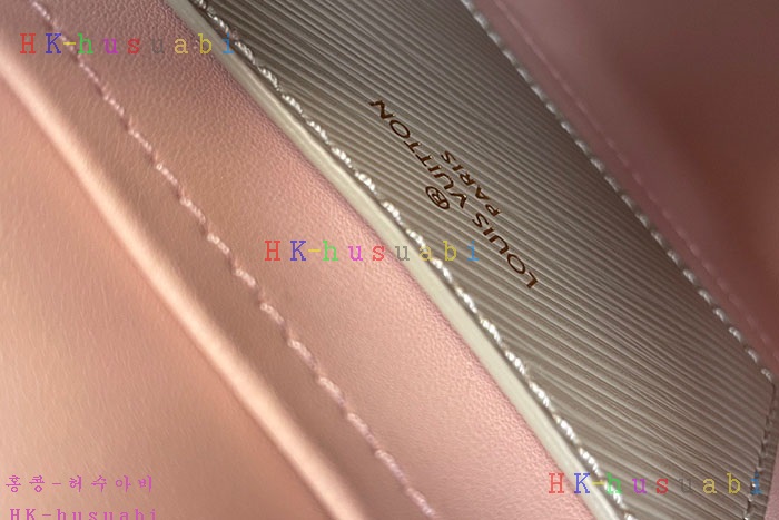 �ڹ̷��ޡڷ��̺��� Ʈ����Ʈ MM M21026