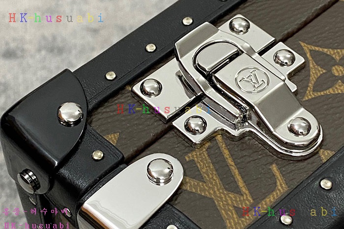 �ڹ̷��ޡڷ��̺��� Ŭ��ġ �ڽ� M20252