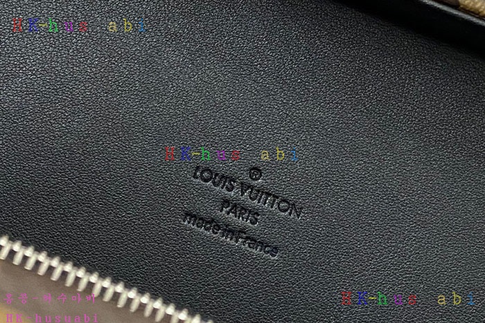 �ڹ̷��ޡڷ��̺��� Ŭ��ġ �ڽ� M20252