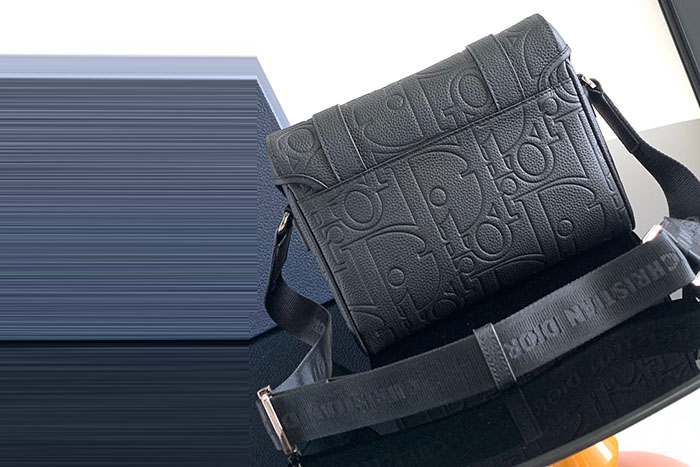 �ڹ̷��ޡڵ�� Dior Hit the Road �÷� ��Ʈ���� 1ESPO333