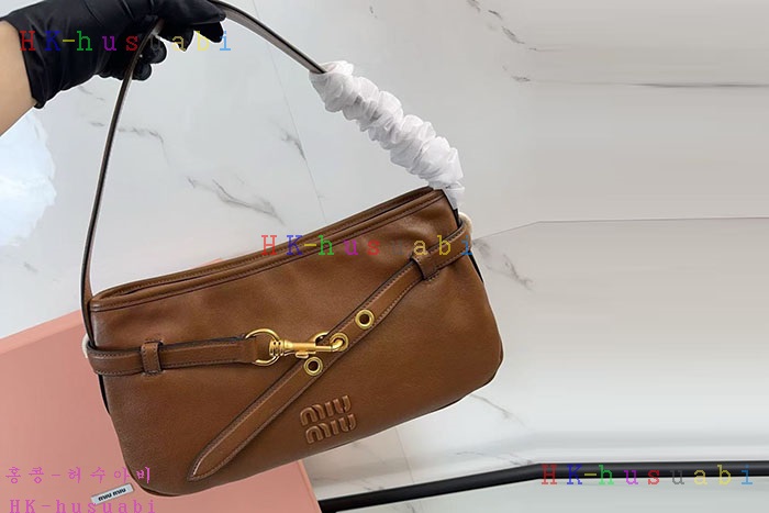 �ڹ̷��ޡڹ̿�̿� �ƹ�ٸ� ���� ���ַ� ���� �� ���� 5BC182-2