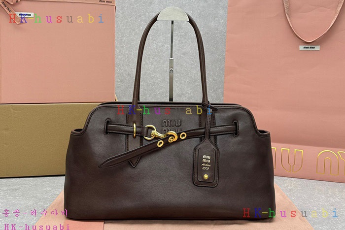 �ڹ̷��ޡڹ̿�̿� ���� ���� �ƹ�ٸ� �� 5BG310-3