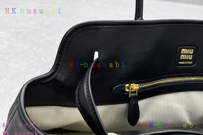 �ڹ̷��ޡڹ̿�̿� ���� ���� �ƹ�ٸ� �� 5BG310-2