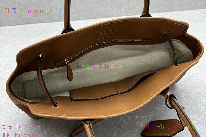 �ڹ̷��ޡڹ̿�̿� ���� ���� �ƹ�ٸ� �� 5BG310-4